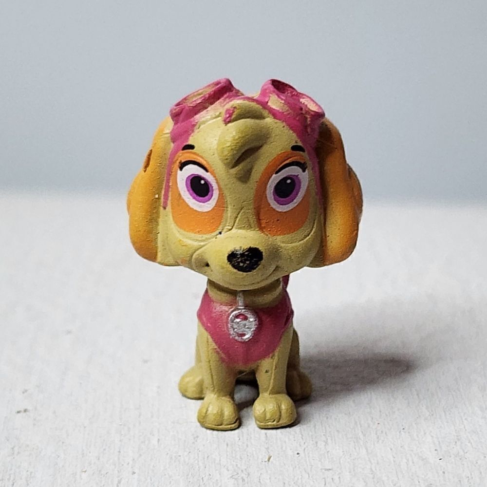 Paw Patrol Mini PVC Figure Skye (A)